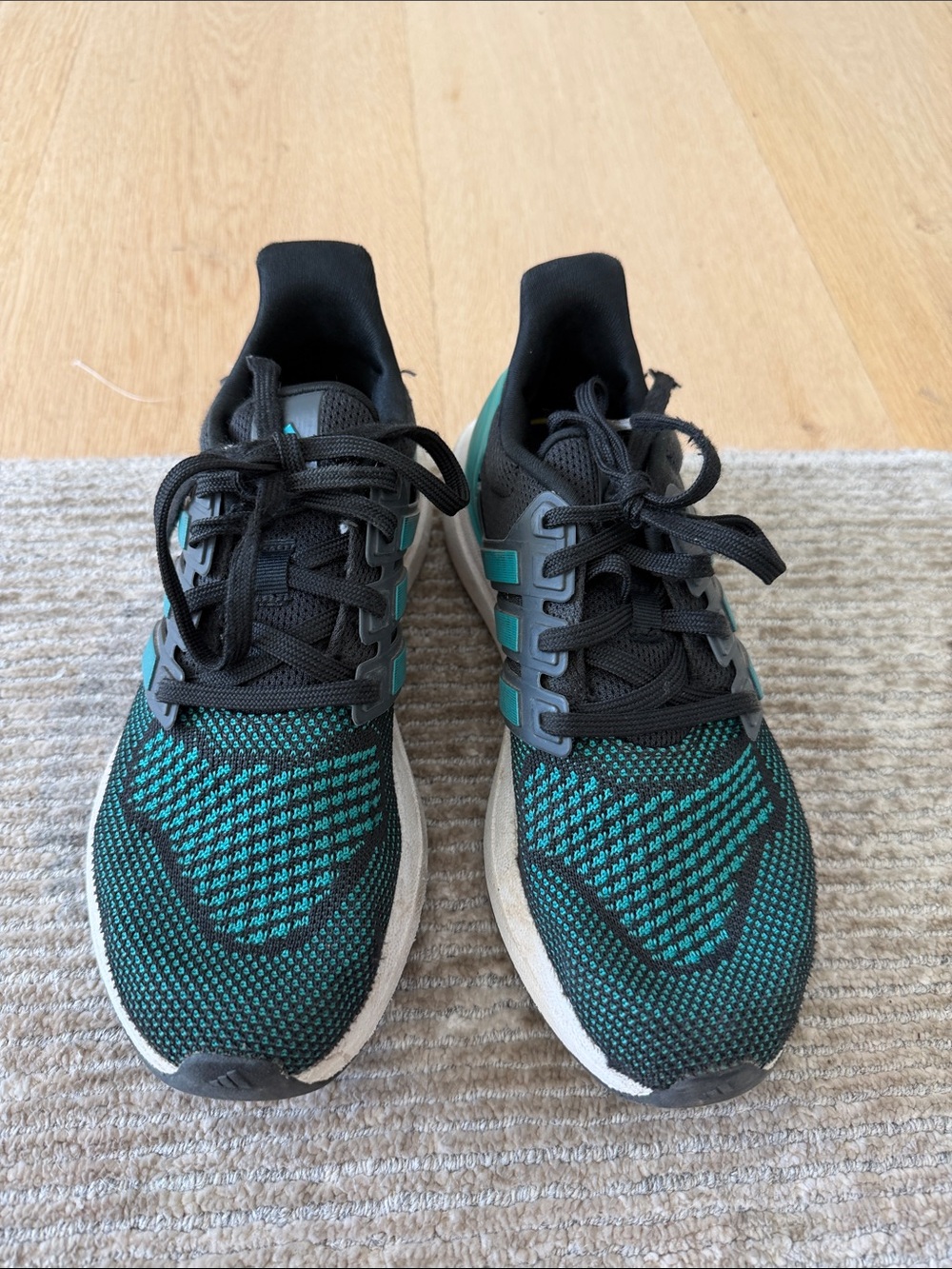Adidas Dreamstrike Boys 6 Black & Teal Running Shoes